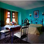 Tamara Hotel